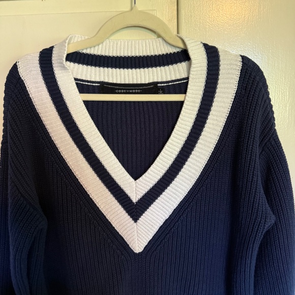 Code x Mode Navy White Varsity Cropped V Neck Sweater Size Large Preppy - Picture 2 of 11